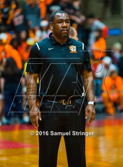 Thumbnail 2 in Central vs. Clovis North (CIF CS D1 Final) photogallery.
