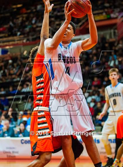 Thumbnail 3 in Central vs. Clovis North (CIF CS D1 Final) photogallery.
