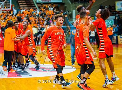 Thumbnail 2 in Central vs. Clovis North (CIF CS D1 Final) photogallery.