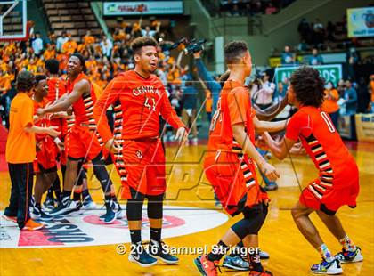 Thumbnail 1 in Central vs. Clovis North (CIF CS D1 Final) photogallery.