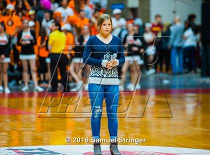 Thumbnail 1 in Central vs. Clovis North (CIF CS D1 Final) photogallery.