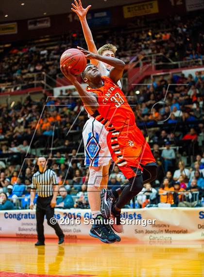 Thumbnail 1 in Central vs. Clovis North (CIF CS D1 Final) photogallery.