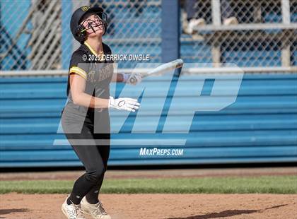 Thumbnail 3 in St. Anthony's vs Kellenberg Memorial (NSCHSAA Final) photogallery.