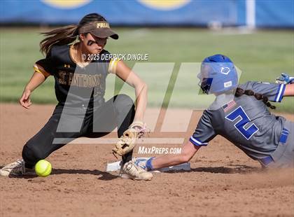 Thumbnail 3 in St. Anthony's vs Kellenberg Memorial (NSCHSAA Final) photogallery.
