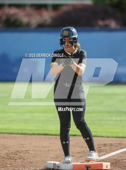 Thumbnail 1 in St. Anthony's vs Kellenberg Memorial (NSCHSAA Final) photogallery.