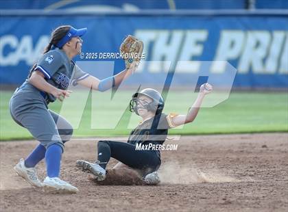Thumbnail 1 in St. Anthony's vs Kellenberg Memorial (NSCHSAA Final) photogallery.