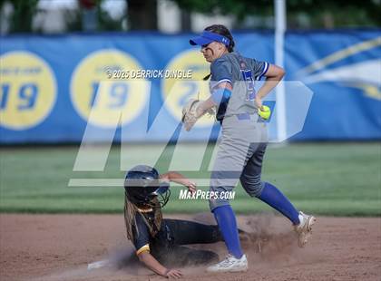 Thumbnail 1 in St. Anthony's vs Kellenberg Memorial (NSCHSAA Final) photogallery.