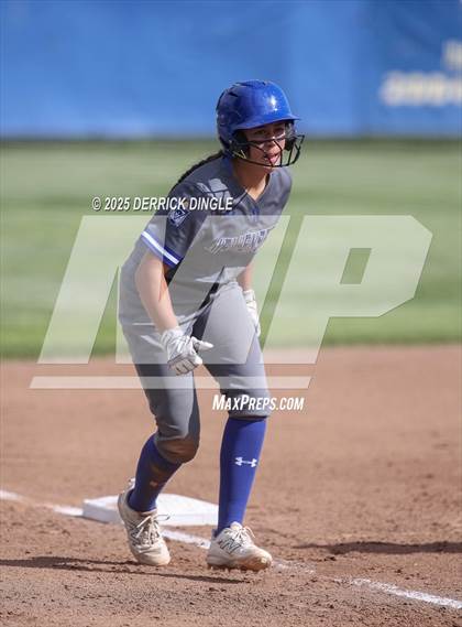Thumbnail 2 in St. Anthony's vs Kellenberg Memorial (NSCHSAA Final) photogallery.