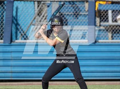 Thumbnail 2 in St. Anthony's vs Kellenberg Memorial (NSCHSAA Final) photogallery.
