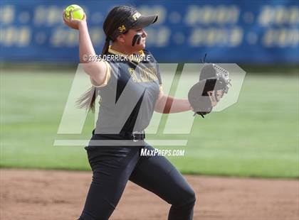 Thumbnail 1 in St. Anthony's vs Kellenberg Memorial (NSCHSAA Final) photogallery.