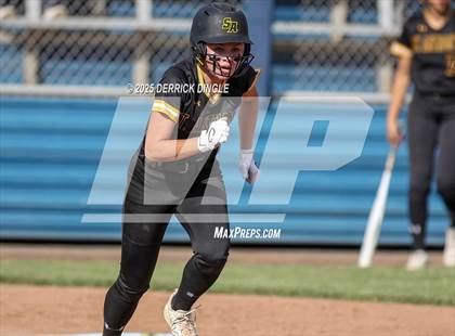 Thumbnail 3 in St. Anthony's vs Kellenberg Memorial (NSCHSAA Final) photogallery.