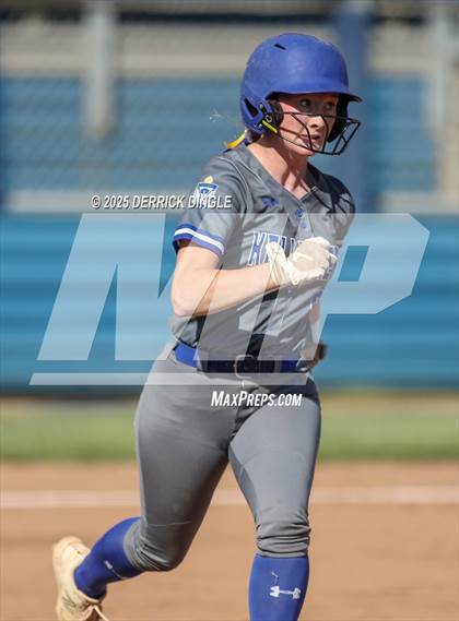 Thumbnail 3 in St. Anthony's vs Kellenberg Memorial (NSCHSAA Final) photogallery.