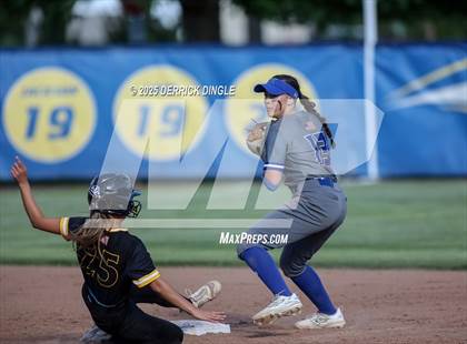 Thumbnail 3 in St. Anthony's vs Kellenberg Memorial (NSCHSAA Final) photogallery.