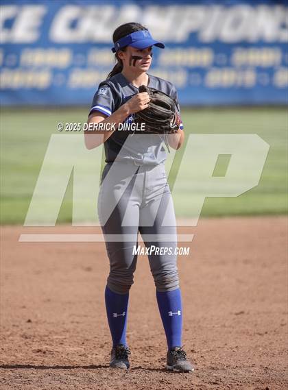 Thumbnail 2 in St. Anthony's vs Kellenberg Memorial (NSCHSAA Final) photogallery.