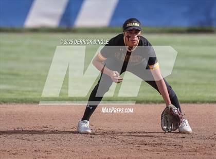 Thumbnail 2 in St. Anthony's vs Kellenberg Memorial (NSCHSAA Final) photogallery.