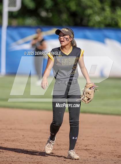 Thumbnail 2 in St. Anthony's vs Kellenberg Memorial (NSCHSAA Final) photogallery.