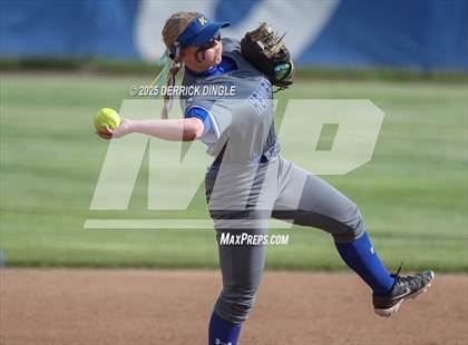 Thumbnail 3 in St. Anthony's vs Kellenberg Memorial (NSCHSAA Final) photogallery.