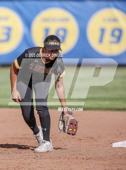 Thumbnail 1 in St. Anthony's vs Kellenberg Memorial (NSCHSAA Final) photogallery.