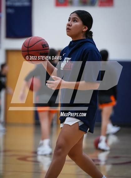 Thumbnail 1 in Corona del Sol @ Perry photogallery.