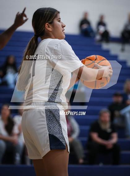 Thumbnail 1 in Corona del Sol @ Perry photogallery.