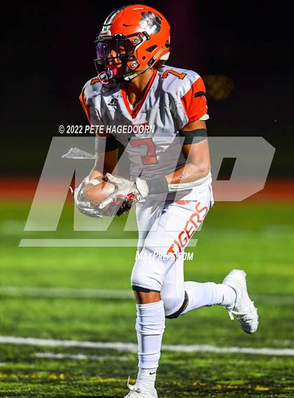 Thumbnail 2 in Dover @ Bergen Tech photogallery.