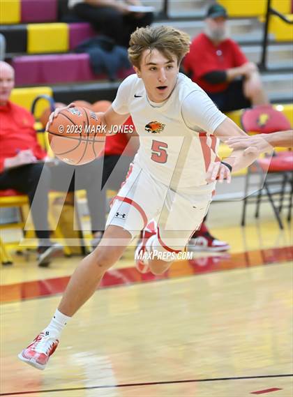 Thumbnail 3 in Santa Barbara vs. Chaparral (Hoophall West Invitational) photogallery.