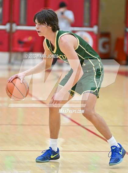 Thumbnail 2 in Santa Barbara vs. Chaparral (Hoophall West Invitational) photogallery.