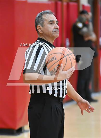Thumbnail 2 in Santa Barbara vs. Chaparral (Hoophall West Invitational) photogallery.
