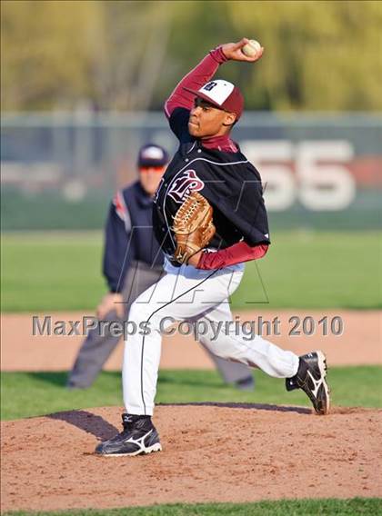 Thumbnail 3 in Zion-Benton @ Stevenson photogallery.