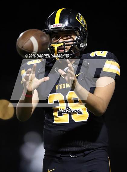 Thumbnail 2 in Capital Christian @ Bishop O'Dowd (CIF NorCal Regional Division 5-AA Final) photogallery.