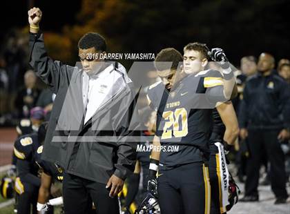Thumbnail 2 in Capital Christian @ Bishop O'Dowd (CIF NorCal Regional Division 5-AA Final) photogallery.