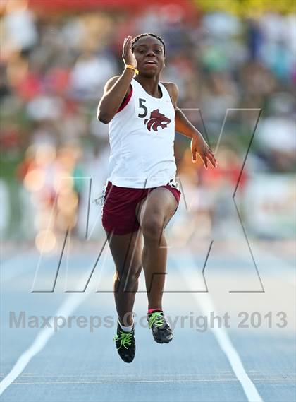 Thumbnail 2 in CIF State Track and Field (Girls 100m Dash) photogallery.
