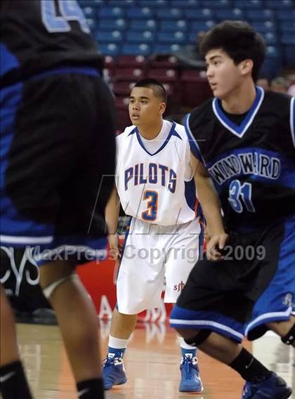 Thumbnail 3 in Windward vs. St. Joseph Notre Dame (CIF State D5 Final) photogallery.