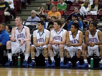 Thumbnail 1 in Windward vs. St. Joseph Notre Dame (CIF State D5 Final) photogallery.