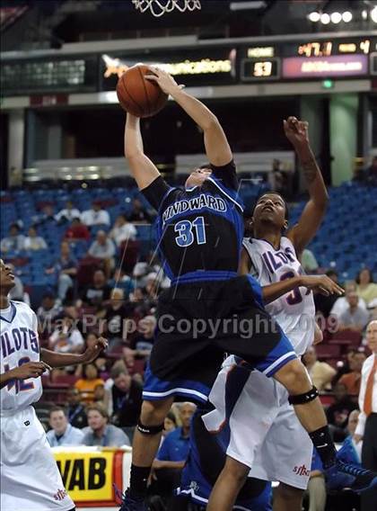 Thumbnail 3 in Windward vs. St. Joseph Notre Dame (CIF State D5 Final) photogallery.