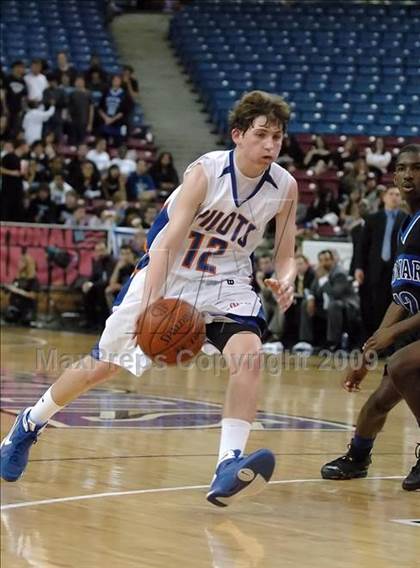 Thumbnail 2 in Windward vs. St. Joseph Notre Dame (CIF State D5 Final) photogallery.
