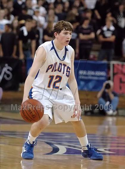 Thumbnail 3 in Windward vs. St. Joseph Notre Dame (CIF State D5 Final) photogallery.