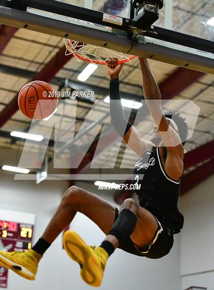 Thumbnail 3 in Vandegrift vs. Klein Collins (UIL 6A Area Playoff) photogallery.