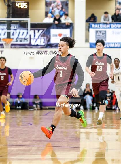 Thumbnail 2 in St. Anne's-Belfield vs Broughton (John Wall Holiday Invitational) photogallery.