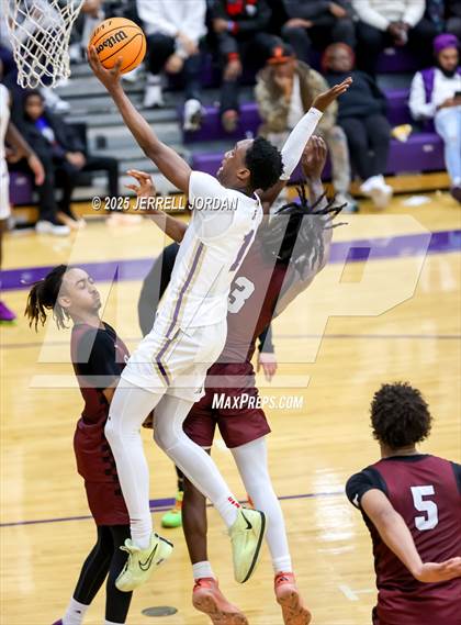 Thumbnail 1 in St. Anne's-Belfield vs Broughton (John Wall Holiday Invitational) photogallery.