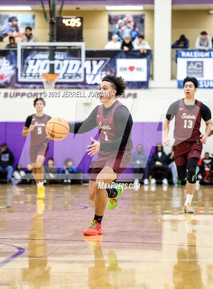 Thumbnail 3 in St. Anne's-Belfield vs Broughton (John Wall Holiday Invitational) photogallery.