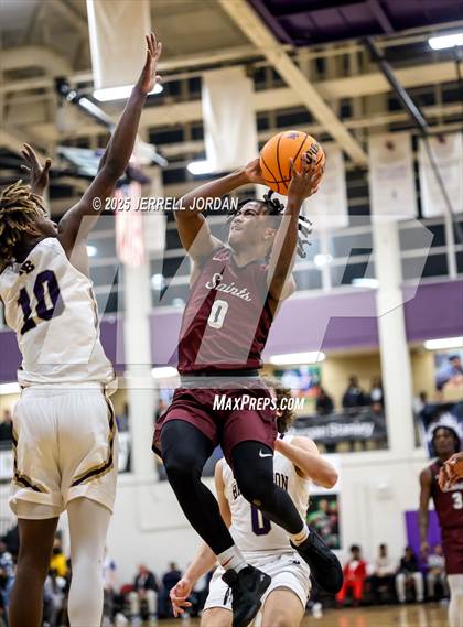 Thumbnail 2 in St. Anne's-Belfield vs Broughton (John Wall Holiday Invitational) photogallery.