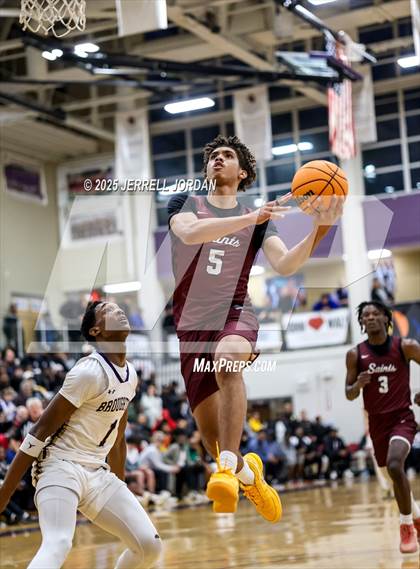 Thumbnail 1 in St. Anne's-Belfield vs Broughton (John Wall Holiday Invitational) photogallery.