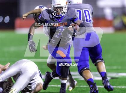 Thumbnail 3 in Graham-Kapowsin @ Bellarmine Prep photogallery.