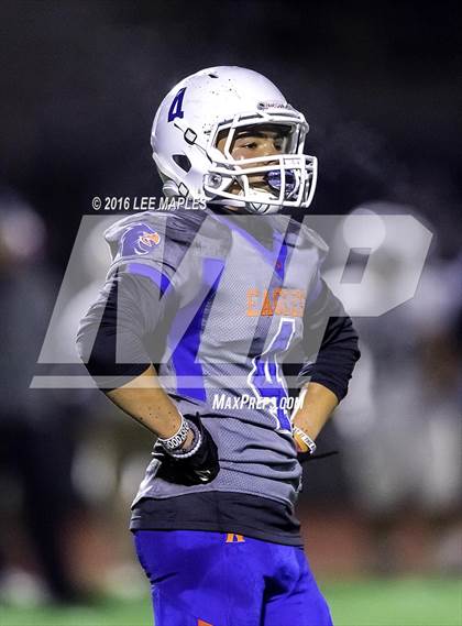 Thumbnail 2 in Graham-Kapowsin @ Bellarmine Prep photogallery.