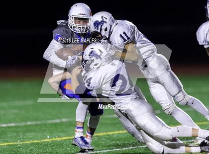 Thumbnail 2 in Graham-Kapowsin @ Bellarmine Prep photogallery.