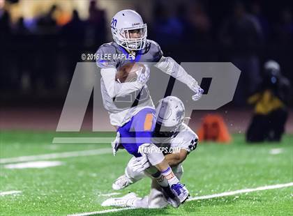 Thumbnail 3 in Graham-Kapowsin @ Bellarmine Prep photogallery.