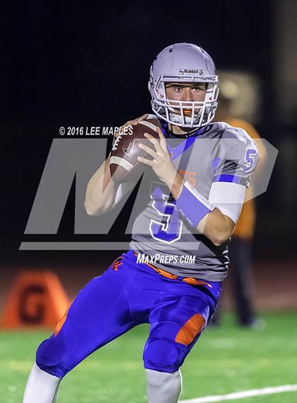 Thumbnail 3 in Graham-Kapowsin @ Bellarmine Prep photogallery.
