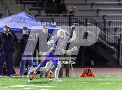 Thumbnail 2 in Graham-Kapowsin @ Bellarmine Prep photogallery.