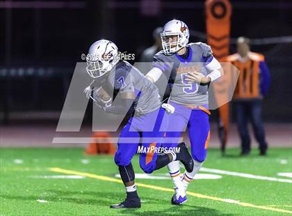 Thumbnail 1 in Graham-Kapowsin @ Bellarmine Prep photogallery.
